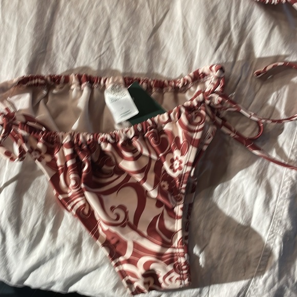 NWT jungle island bikini - Picture 3 of 5